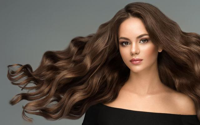 Learn natural ways to stimulate your hair thickness