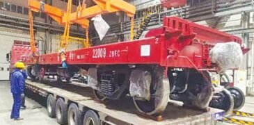 First Consignment of High-Capacity Flat Wagons Arrives in Pakistan from China