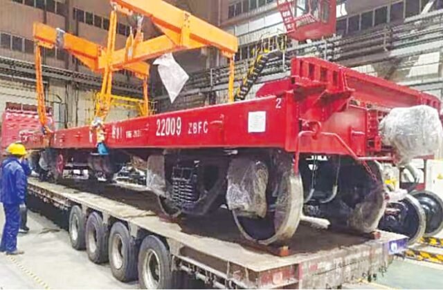 First Consignment of High-Capacity Flat Wagons Arrives in Pakistan from China