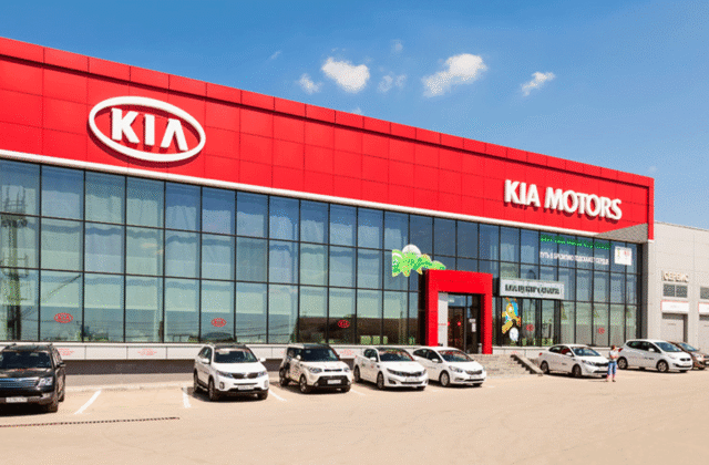 Lucky Motor Corporation Temporarily Suspends KIA Vehicle Reservations Due to Decline in Pakistani Rupee