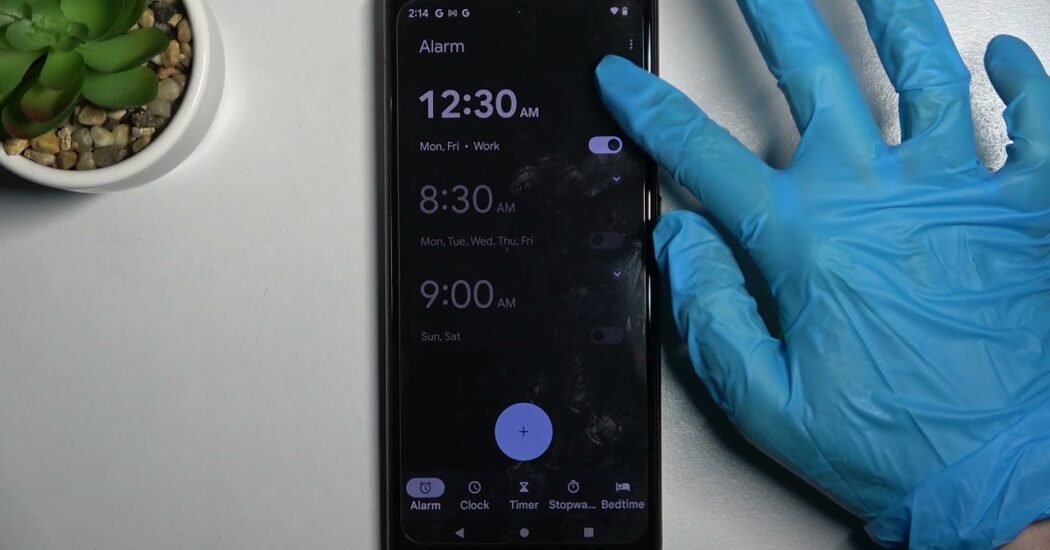 Google pixel alarm