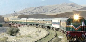 One dead, three injured in Pakistan train blast; investigation underway