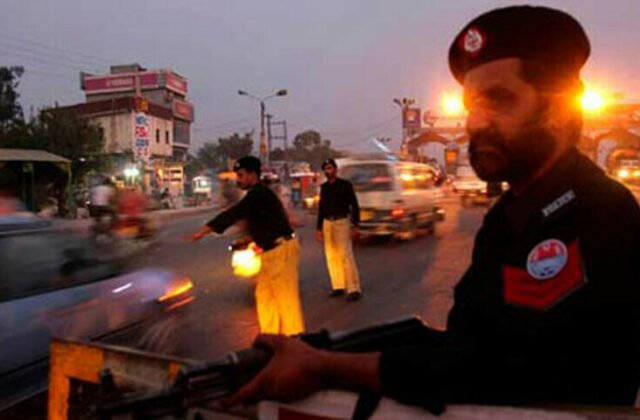 BREAKING NEWS: The Story of Firing at Karachi Police Head Office