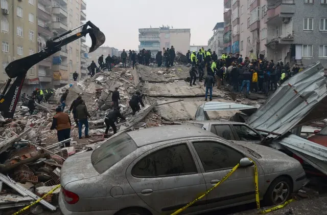 Turkey and Syria earthquake: The most recent statistics state that more than 2,000 people have died