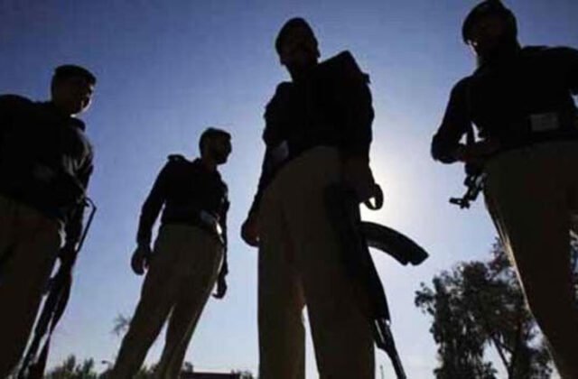 Robbers Disguised as Police Steal 140 Shot Guns, 43 Pistols and 170 Bullet Proof Jackets from Security Company in Karachi