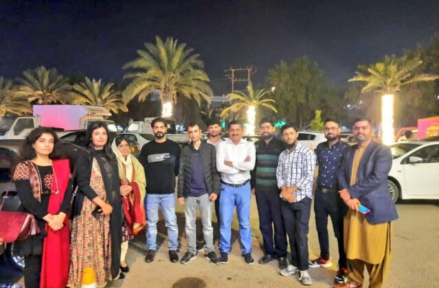 A Night of Celebrating the Creativity and Passion of Bloggers: Honoring Amnah Jabeen in Karachi