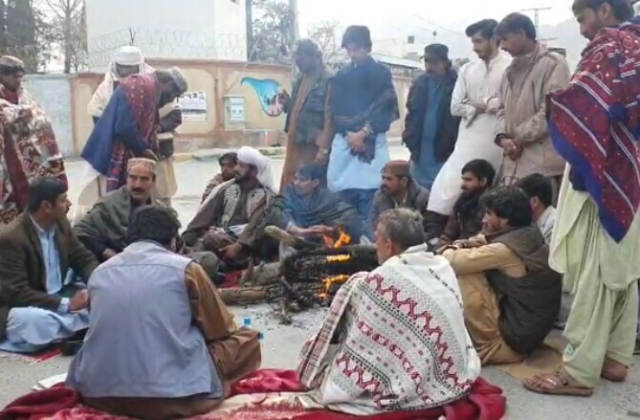 Protests in Quetta continued: Imran Khan denounces the Case of Barkhan