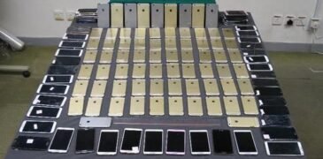 Customs Seize Rs. 20 Million Worth of iPhones at Karachi Airport