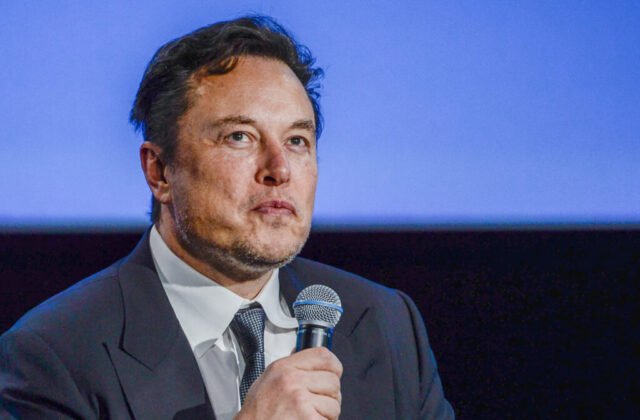Twitter in Turmoil: Elon Musk’s Shocking $20 Billion Valuation Announcement