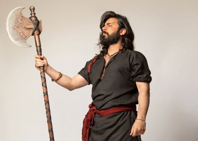 The Legend of Maula Jatt’s Gandasa Auctioned in front of 7,000 People