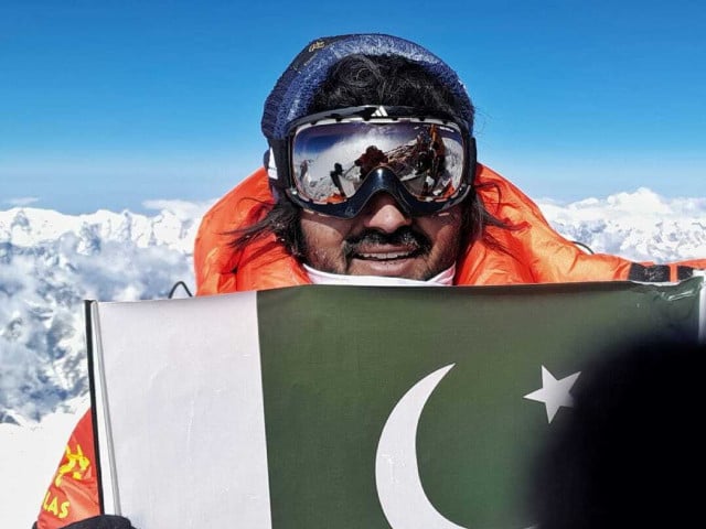 Asad Memon Becomes the Eight Pakistani and the First One from Sindh to Summit Mount Everest