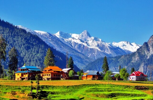 Kashmir’s Top 5 Travel Attractions