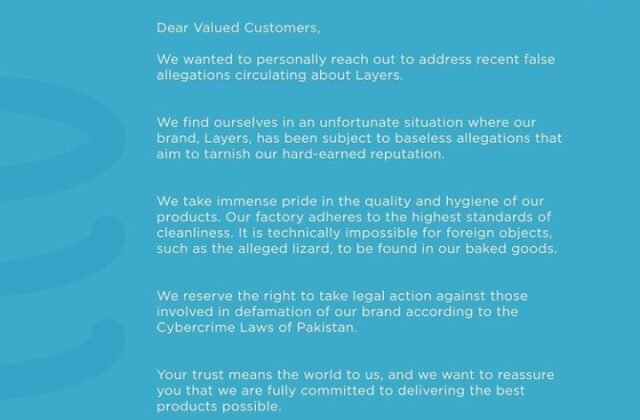 Popular Bakery Threatens to Take Legal Action Against Those Trying to “Tarnish” Its Image After a Lizard Was Found in Cake