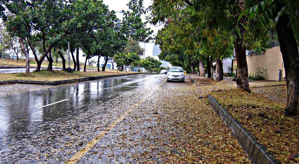 Unexpected Rainfall Provides Relief from Scorching Heat in Islamabad