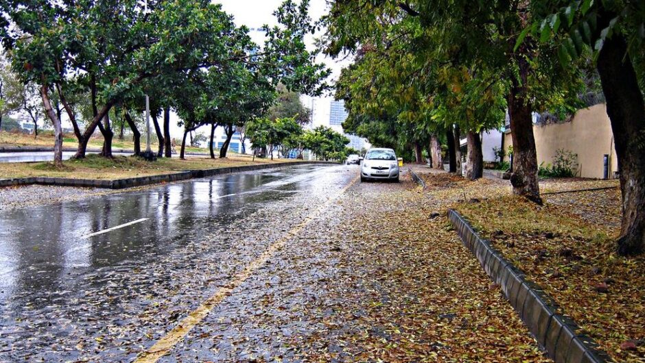 Unexpected Rainfall Provides Relief from Scorching Heat in Islamabad