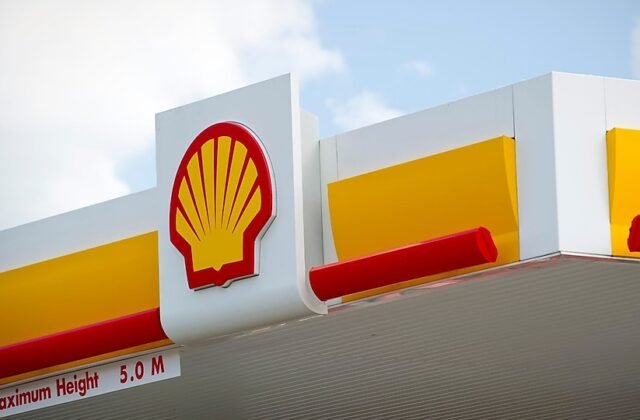 Shell willing to leave Pakistan