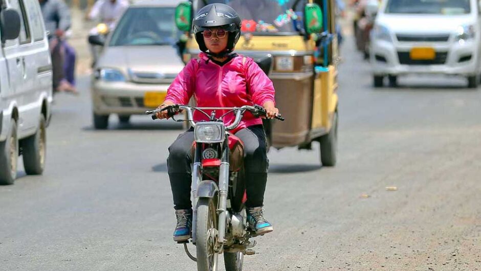 “Women on Wheels” Program to Offer 22,000 Scooties at Discounted Price