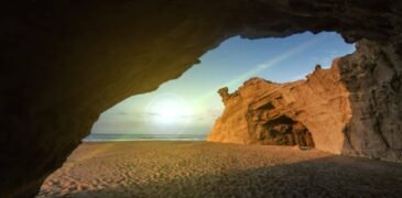 Prime Minister Shehbaz Sharif Praises Sapat Beach’s Natural Beauty on Twitter