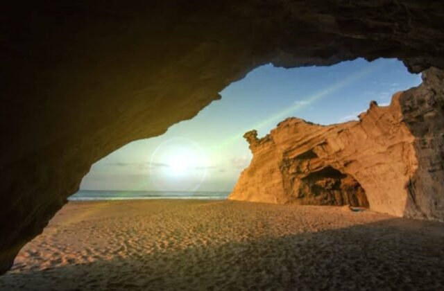 Prime Minister Shehbaz Sharif Praises Sapat Beach's Natural Beauty on Twitter
