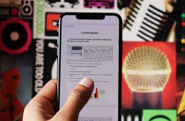Youngsters Use Thumbs Instead of Fingers While Scrolling to Avoid Looking Like their Grandparents, Reveals Study