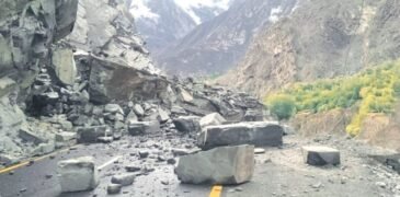 Travelers Stranded on Karakoram Highway Due to Monsoon-Triggered Floods