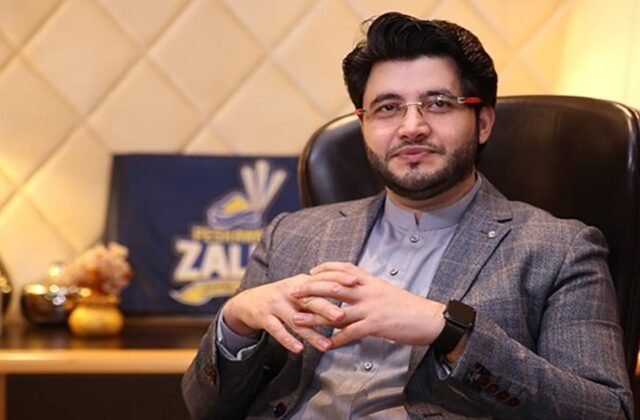 Peshawar Zalmi Owner, Javed Afridi, Rewards World Junior Squash Champion Hamza Khan with 1 Million Rupees