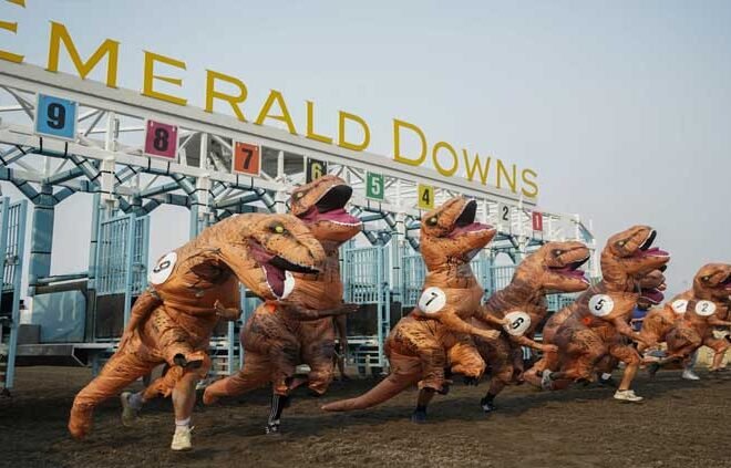200 Dinosaurs Participated In This Weird Race That Happened in Seattle, US