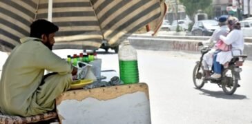 Illegal Iranian Petrol Trade Sparks Safety Concerns in Karachi