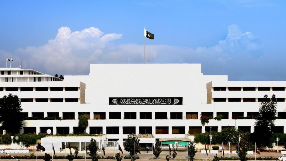 Pakistan Parliament Due to be Dissolved Today Ahead of Elections