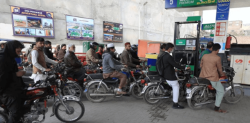 Petroleum prices expected to decline in Pakistan