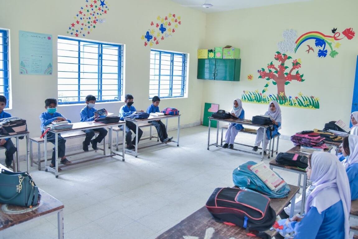 Controversy Erupts as Punjab Moves to Privatize Government Schools