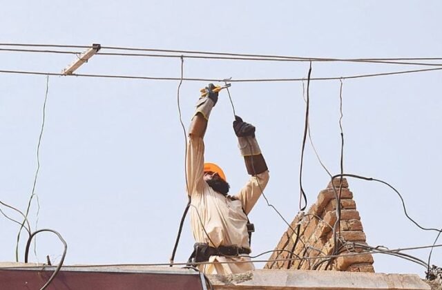 20 Employees Fired, 21 Demoted in Electricity Theft Scandal