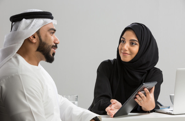UAE salaries are increasing for IT and HR positions; mid-career professionals can expect to make up to Dh50,000