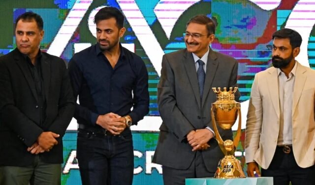 Wahab Riaz and his multiple roles raise concern
