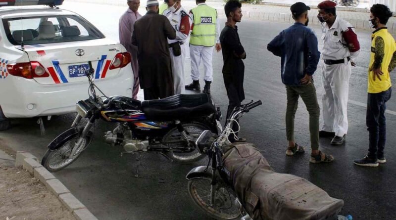 Karachi Traffic Police issue ‘record’ 9,555 challans in a day
