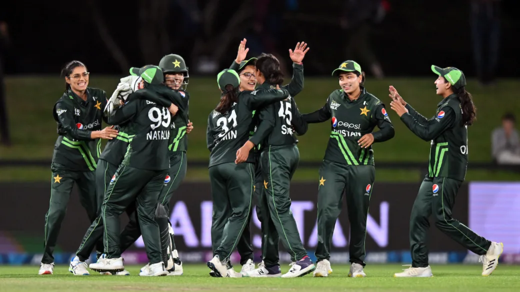 Sophie Devine Loses First-Ever Super Over as Pakistan Defeat New Zealand in Third ODI