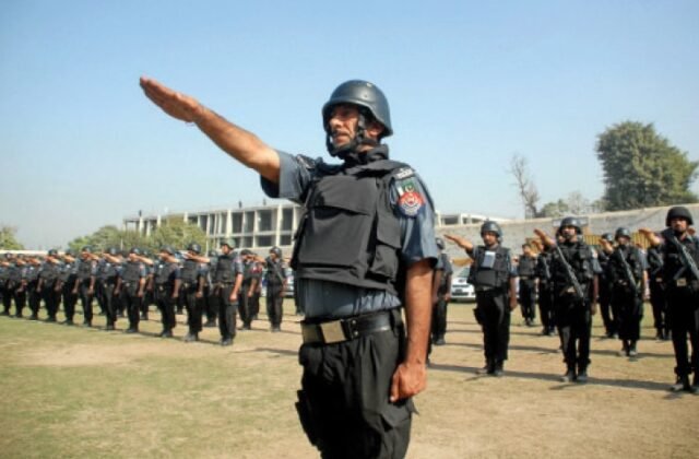 Peshawar Implements Social Media Ban for Police
