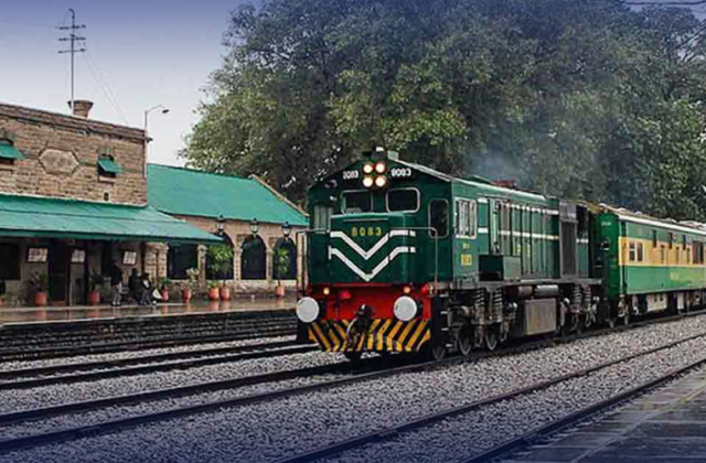 Pakistan Railways Expanding Network: 96 trains Expected till December 25