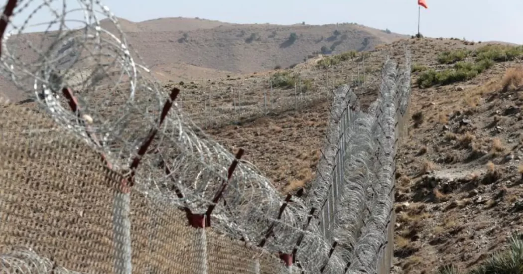 Three terrorists killed while invading Pak-Afghan border