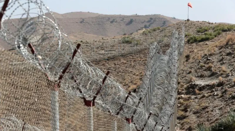 Three terrorists killed while invading Pak-Afghan border