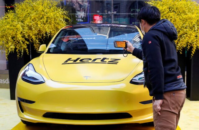 Hertz Hits Brakes on EVs: Sells 20,000 Vehicles, Citing High Repair Costs