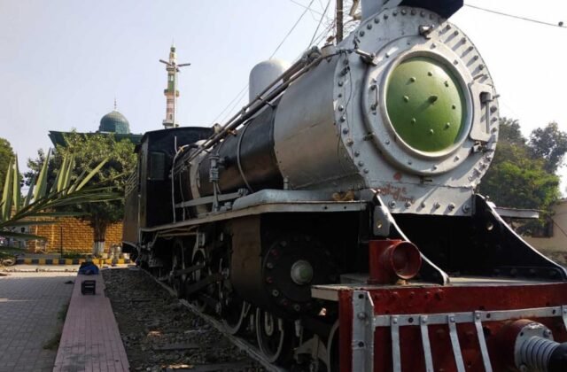 Pakistan Railways generate record earnings in 2023