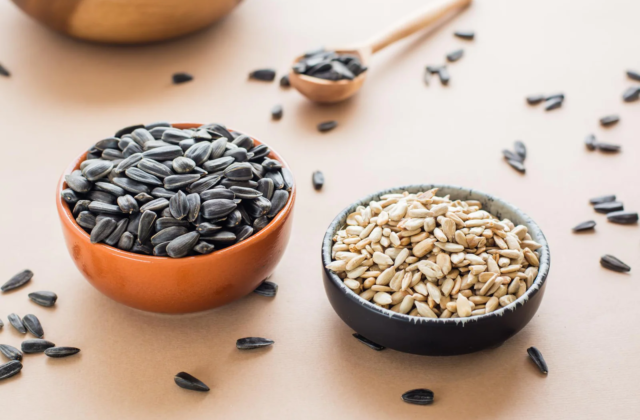 Exploring the Health Benefits of Sunflower Seeds: Jan 2024