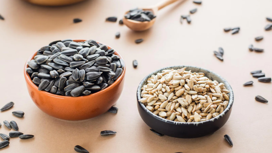 Exploring the Health Benefits of Sunflower Seeds: Jan 2024