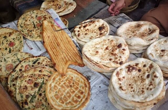 Roti and Naan Prices Significantly Rises in Lahore