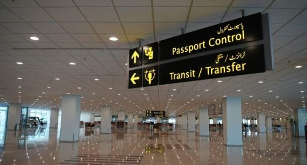 Government extends deadline for outsourcing three major airports