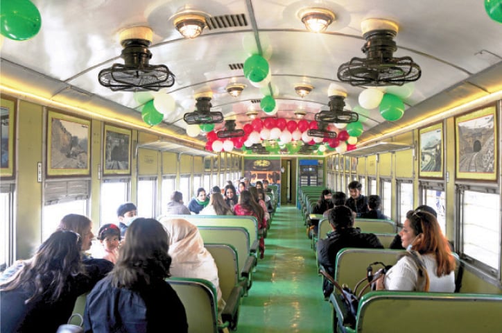 Pakistan Railways Reintroduces Safari Tourist Train