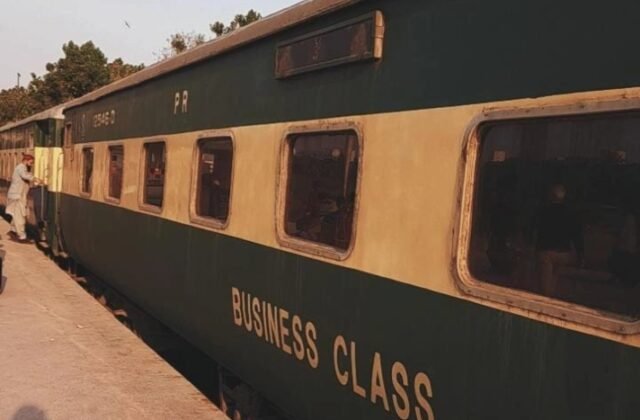 After PIA privatization, now it's Pakistan Railways turn