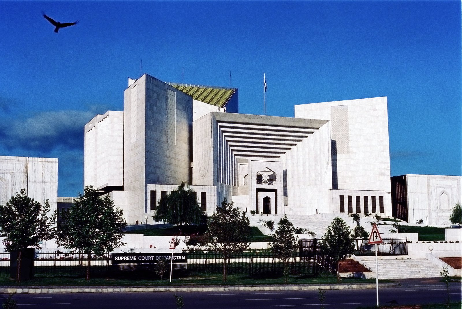 Five more SC judges receive suspicious letters