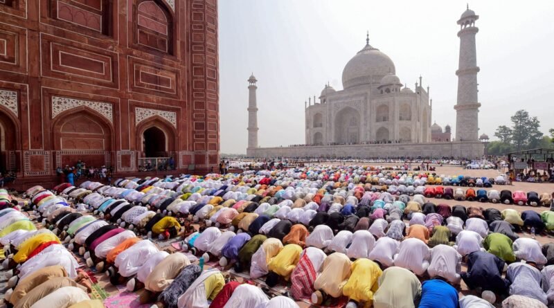 Government announces five-day holiday in honor of Eid ul Fitr